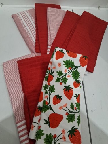 7pk MIKASA KITCHEN TOWELS - 17" X 28" - STRAWBERRIES/red strips (MODEL:3400550) image 2