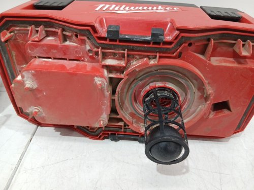 MILWAUKEE M18 Lithium-Ion Cordless WET/DRY VACUUM (TOOL ONLY) - 2gal / 18v - red/black (model: 0880-20) image 11