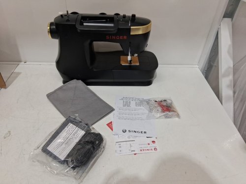 SINGER Heavy Duty 500 Classic Sewing Machine with 23 Built-In Stitches - Black/Gold (model: HD500) image 3