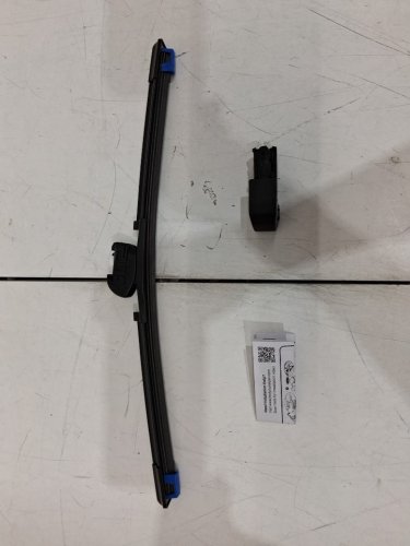 BFGoodrich Premium Beam Wiper Blades - 16" - black (model: 2013862) image 3
