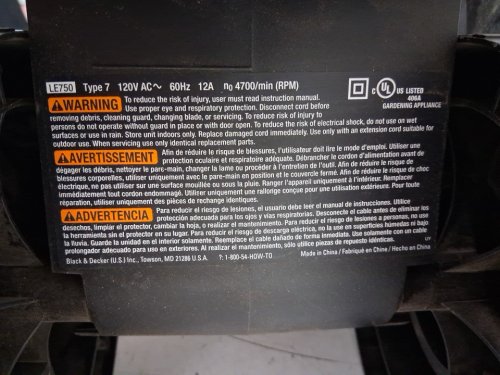 BLACK+DECKER EDGE HOG 2-1/4 HP CORDED ELECTRIC LANDSCAPE EDGER AND TRENCHER (model:LE750) image 6