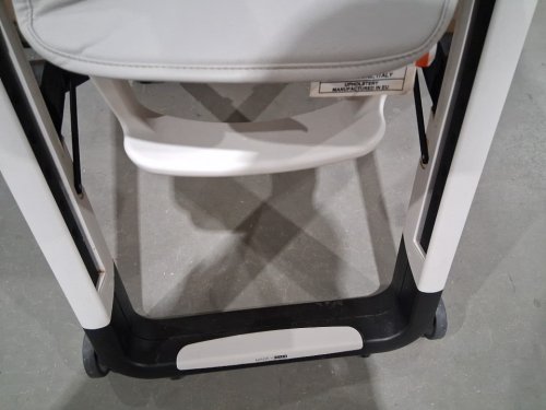 Peg Perego Siesta, Grow with Baby Folding High Chair & Recliner - grey - (MODEL: IMSIESNA03BL73) image 8