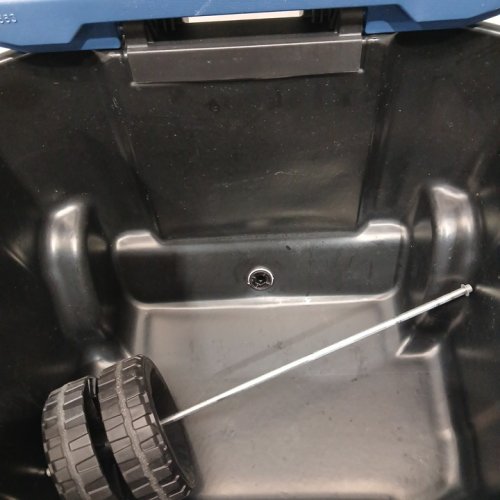 coleman Chiller Cooler With Wheels - 60QT/57L - dark blue/black (model:  2231508) image 5
