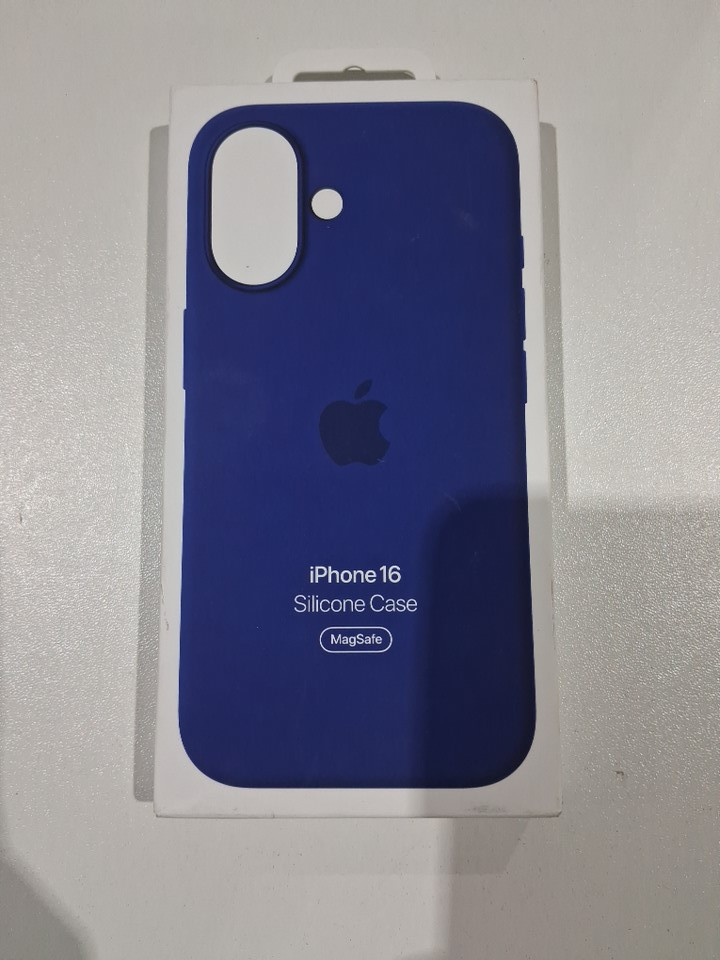 Apple MagSafe Silicone Case for iPhone 16 - Ultramarine (model: A3313) image 2