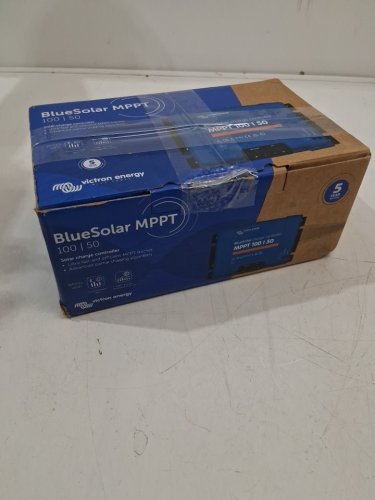 Victron Energy blueSolar MPPT 100V 50 amp 12/24-Volt Solar Charge Controller - blue (MODEL: SCC110050210) image 7
