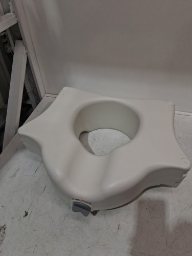 medline GUARDIAN BARIATRIC 4" SEAT RISER - off white (model: G4-300BRX1) image 3