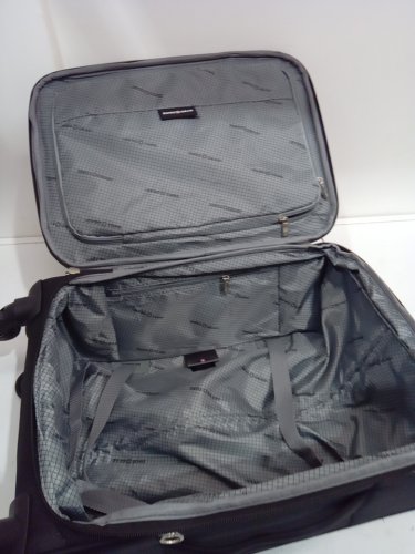 SwissGear Sion Softside Expandable spinner Roller carry-on Luggage/suitcase - 21" - Black image 4