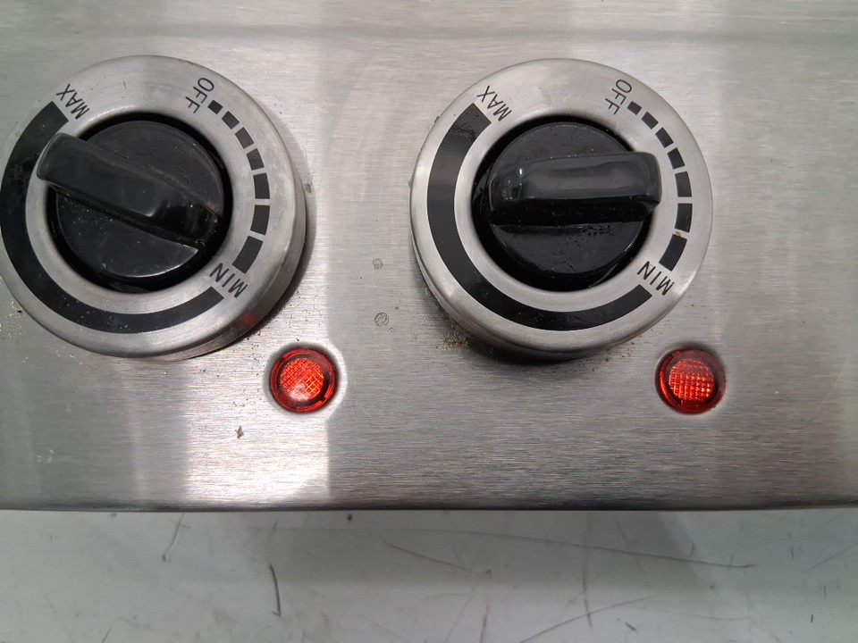 CUSIMAX INFRARED DOUBLE BURNER ELECTRIC COOKTOP - STAINLESS STEEL (MODEL: CMIP-C180) image 5