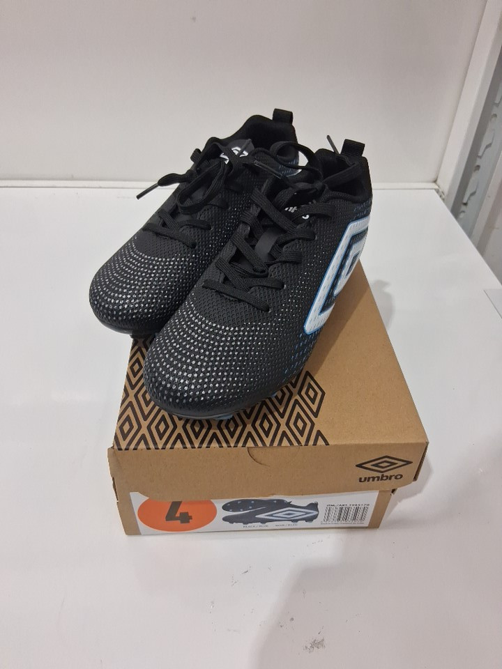kid's umbro soccer football cleats - size 4 - black/blue (style: 1985170) image 2
