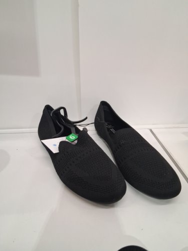 WOMEN'S TIME AND TRU MEMORY FOAM CASUAL SLIP-ON FLAT SHOES -SIZE 9 - BLACK image 2