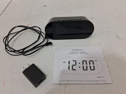 Famicozy Simple to use Auto Dim Digital Alarm Clock - Black / Red (Model: FG-20) image 3