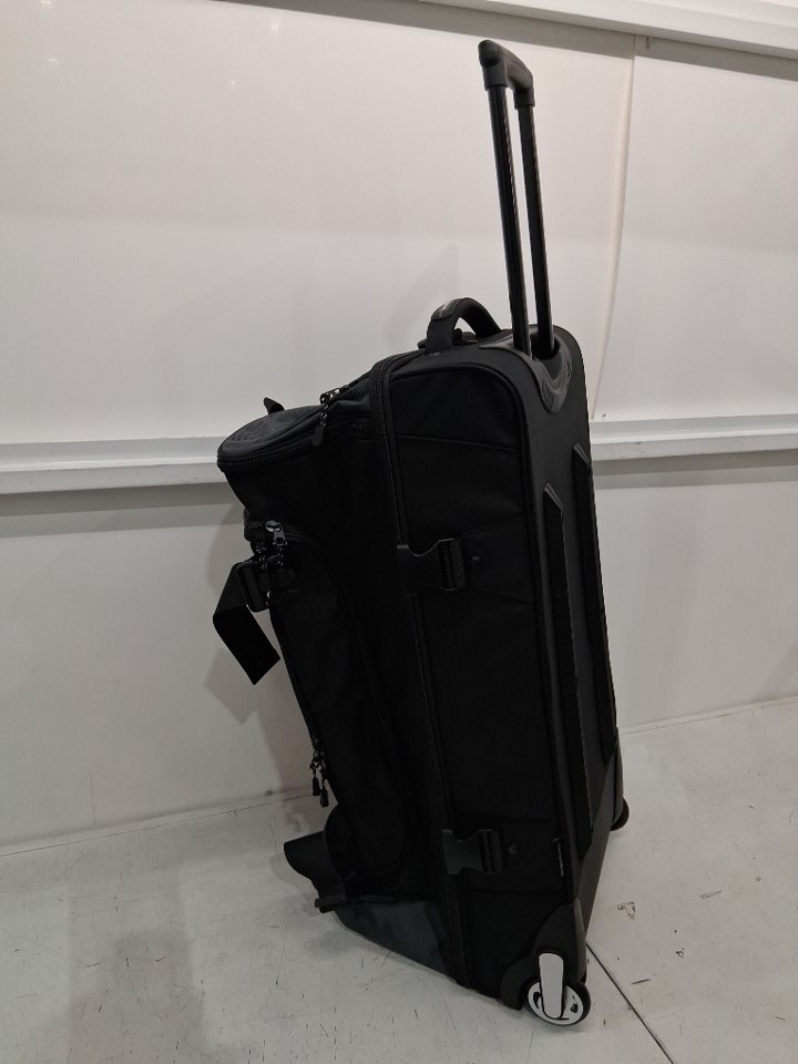 AMAZON BASICS RIPSTOP ROLLING TRAVEL LUGGAGE DUFFLE BAG WITH WHEELS - 30" - BLACK/GREY - (MODEL: B06ZY791T4) image 6