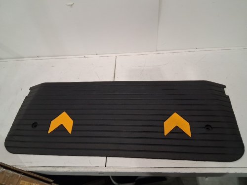 rubber curb ramp - 17" x 40" x 2" - black (model: kr-11) image 3