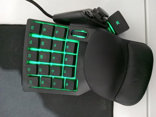 Razer Tartarus v2 Gaming Keypad: Mecha-Membrane Key Switches - 32 Programmable Keys - Customizable Chroma RGB Lighting - Programmable Macros - Classic Black (Model: RZ07-0227) image 7