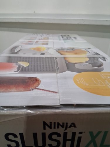Ninja SLUSHi XL Smart Frozen Drink Maker - 10+ Servings - 128oz - white/grey (model: FS601BR) image 3
