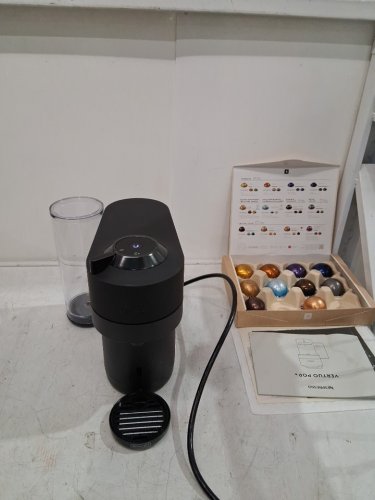 Nespresso Vertuo Pop + Deluxe Pod Coffee & Espresso Machine - 6 CUP SIZES - BLACK (MODEL: env95BMC) image 3
