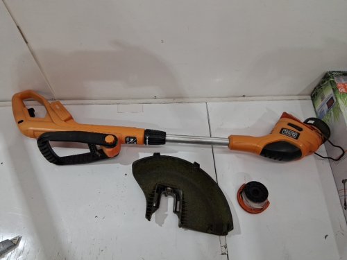 BLACK+DECKER STRING TRIMMER/EDGER - 20V 10" - BLACK/ORANGE (MODEL: LST201) image 2