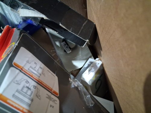 assorted MIXED item MYSTERY PALLET - VARIOUS PRODUCTS - aprox 300+ - (pallet #20) image 10