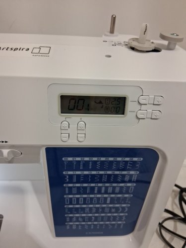 Brother computerised 70 stitch Sewing & Quilting Machine with lcd display, hard cover & extension table - White (Model: CS7000X) image 5