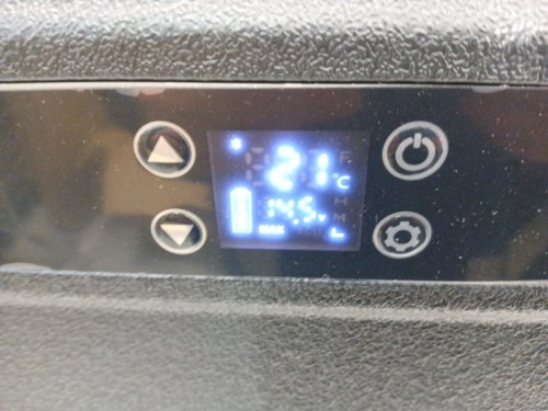 EUHOMY PORTABLE APP CONTROL DUAL-ZONE ADJUSTABLE COOLING REFRIGERATOR FREEZER / COOLER WITH HIGH-EFFICIENCY FROST-FREE COMPRESSOR / LCD DIGITAL CONTROL / HANDLE & WHEELS - 75QT - BLACK / GREY (MODEL: U75 / CF011-75BL-CAEH) image 4