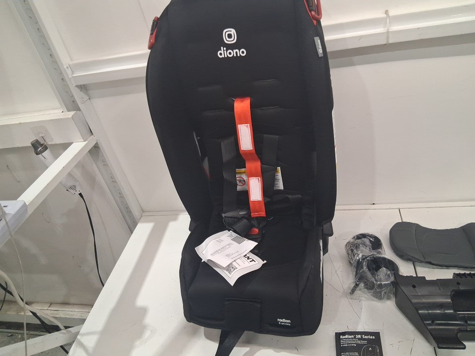 DIONO RADIAN 3R 3-IN-1 CONVERTIBLE REAR AND FRONT FACING CAR SEAT - 10 YEARS - JET BLACK (MODEL: 50640-NA-01) image 5