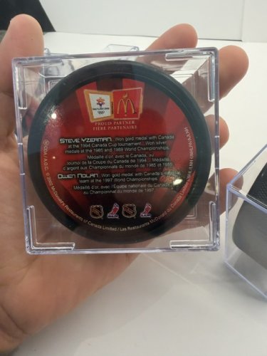 5PC SET COLLECTIBLE TEAM CANADA SALT LAKE 2002 MCDONALDS COLLECTOR HOCKEY PUCKS image 2