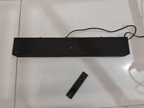 samsung 2.0 ch bluetooth soundbar with dolby digital speakers - 4.21" x25.35" x 2.61" - black (model:HW-B400F/ZC) image 3