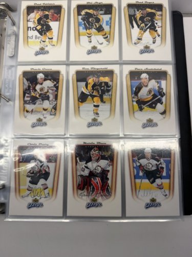370 APPROX ASSSTD 2005 UPPER DECK MVP HOCKEY NHL CARDS image 14