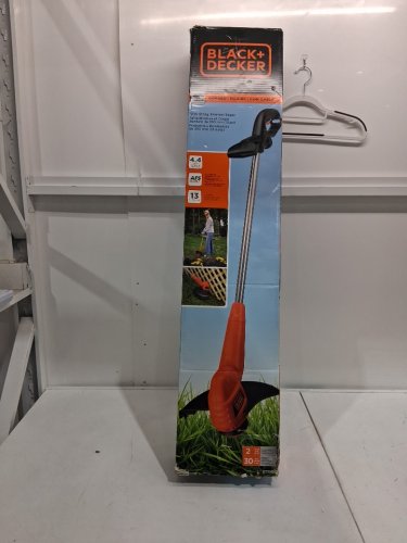 BLACK + DECKER 2-IN-1 CORDed STRING TRIMMER AND EDGER KIT- 13" CUT SWATH - orange/black (MODEL: st7700) image 2