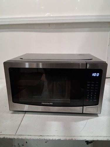 Frigidaire Countertop Microwave oven - 1.1 cu.ft. -  Stainless Steel/BLACK (MODEL:EMW1120-B-3ACOM) image 3