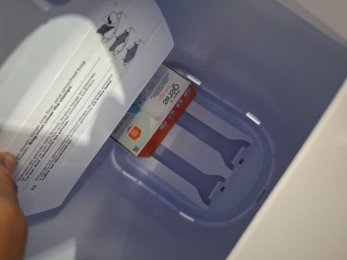 Diaper Genie Essence Pail with 18 Easy Roll Refill Bags - 23" - white (model:‎I000908) image 5