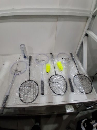 6PK abovegenius lightweight badminton rackets with nylon shuttlecocks - black/white (model: AG-6BR) image 3