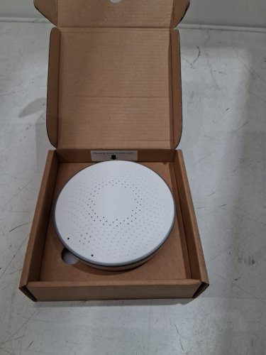 Airthings wave plus smart indoor air quality and Radon detection Bluetooth connectivity battery operated - white (Model: 2950) image 3
