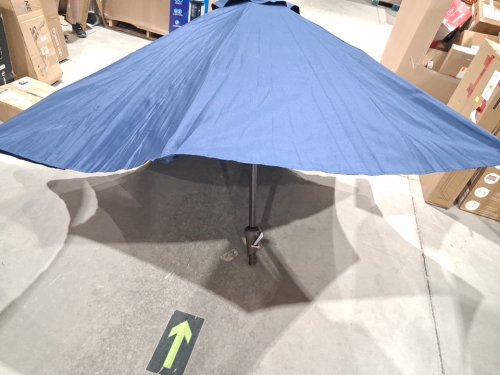 VEGOND OUTDOOR PATIO UMBRELLA WITH CRANK LIFT AND TILT - 9FT - NAVY BLUE image 5