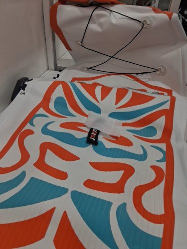 funwater inflatable ultra light stand up paddle board - 10.6FT x 33" - ORANGE/WHITE/BLUE - (model: supfw02b) image 6