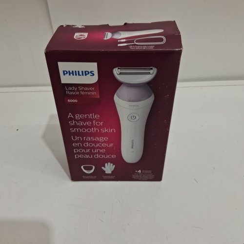 PHILIPS CORDLESS LADY SHAVER SERIES 6000 FOR WET & DRY USE WITH ACCESSORIES - WHITE/PURPLE (MODEL: BRL136) image 2