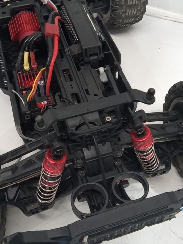 deerc all terrain Brushless rc monster truck - 1:10 scale - 60km/h 4wd - 2.4ghx - black - (model:209e) image 31