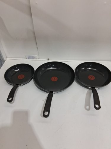 3PC TFAL CERAMIC NON-STICK SKILLET SET - 8'' / 9'' / 11'' - BLACK (MODEL: 8899888) image 2