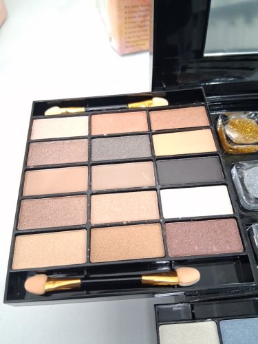 miss rose makeup set kit inside makeup case - 39 colours - black/multi-colour image 4