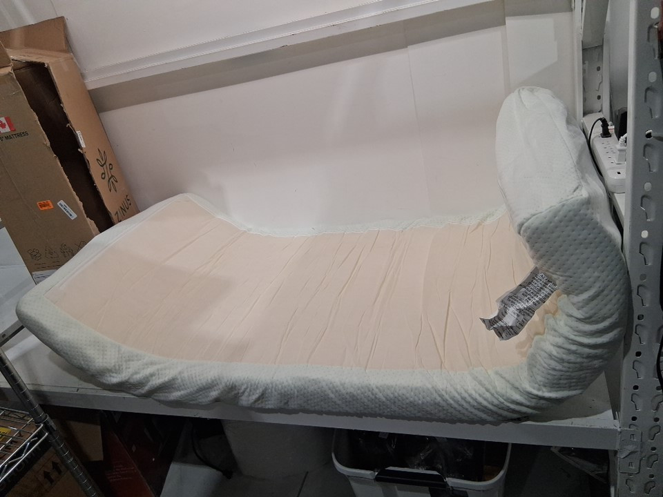 ZINUS MEMORY FOAM BED MATTRESS - 5" - narrow twin - WHITE (MODEL: AZ-FMS-5N) image 3