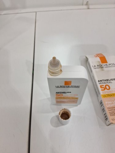 La roche-posay anthelios mineral tinted sunscreen fluid - spf 50 - 50ml - light finish image 3