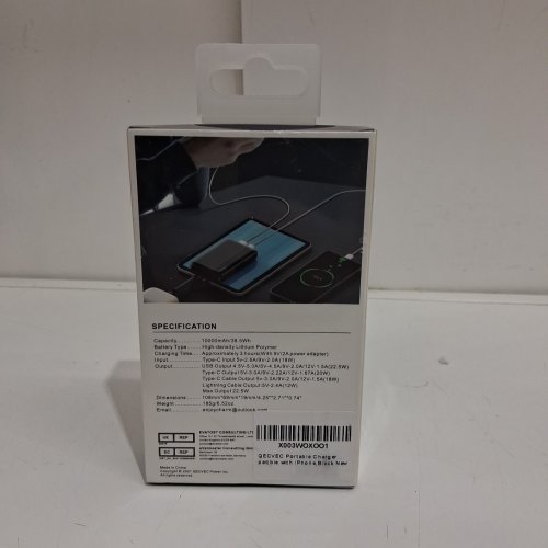 QECVEC 10000mAh Power Bank Fast Charging Portable Charger with Built-in USB-C & LIGHTNING Cables - 22.5W - black (MODEL: Q18) image 3
