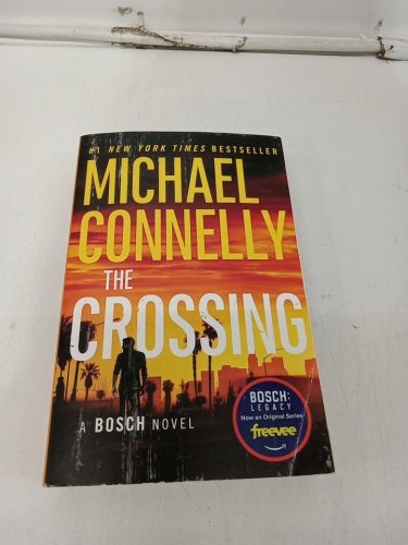 (Paperback) The Crossing: A Bosch Novel by Michael Connelly image 2