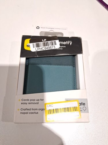 OtterBox Symmetry Series Cactus Leather Wallet for magsafe - Green (model: 77-97102) image 2