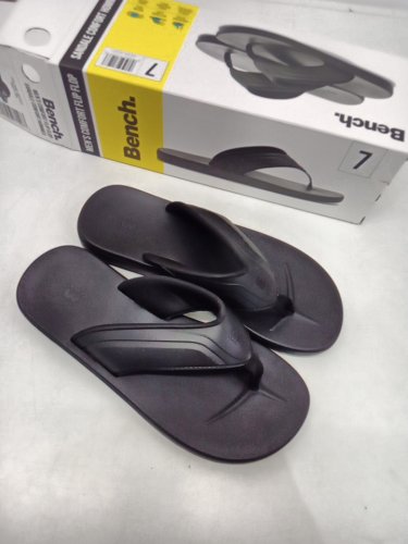 men's Bench Comfort Flip Flops - size 7 - black (style:1872037) image 2
