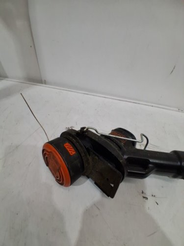BLACK + DECKER 2-IN-1 CORDLESS STRING TRIMMER AND EDGER KIT WITH CHARGER - 40V MAX, 13" CUT SWATH - orange/black (MODEL: LST140C) image 8