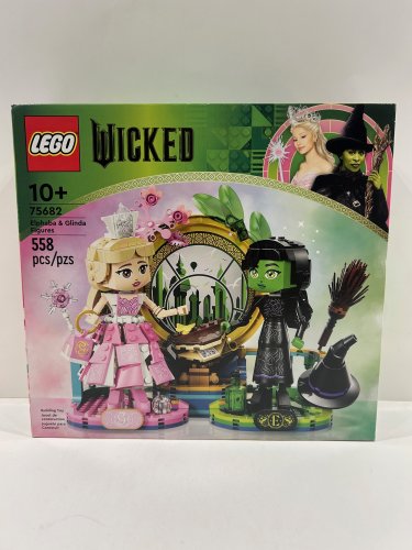 588pc Lego - wicked - elphaba & glinda figures (75682) image 3