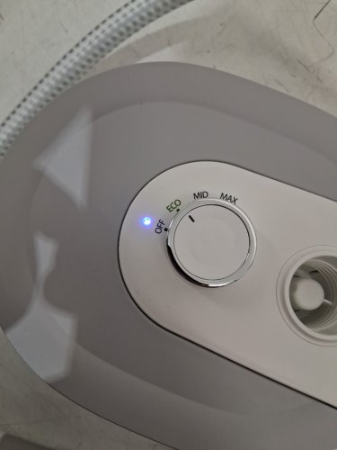 Rowenta Steamer for Clothes with Ironing board - 47 oz. - 1800W - White/Grey (Model: IS3250U1) image 8