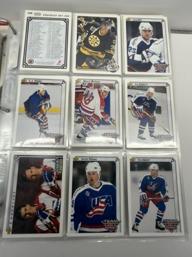 1300+ APPROX ASSSTD 1991/92/93 NHL UPPER DECK HOCKEY CARDS IN ENGLISH AND FRENCH VERSIONS image 36