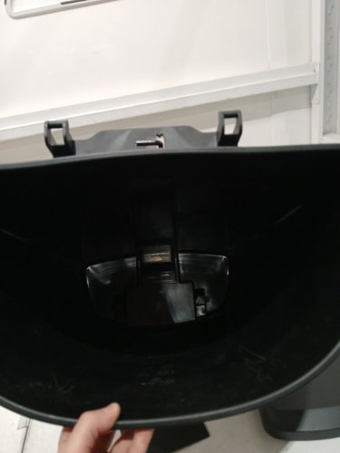 simplehuman semi-round soft-close step trash/garbage can with side lock - 50L - BLACK (model: cw1355) image 4
